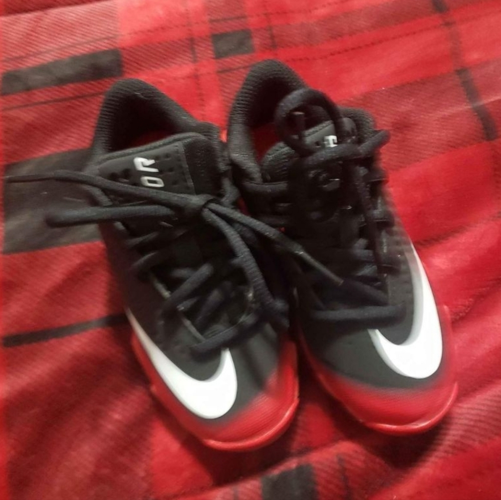 #031- Nike Vapor Ultrafly 2 Keystone Boys Black Baseball Cleats Size 10